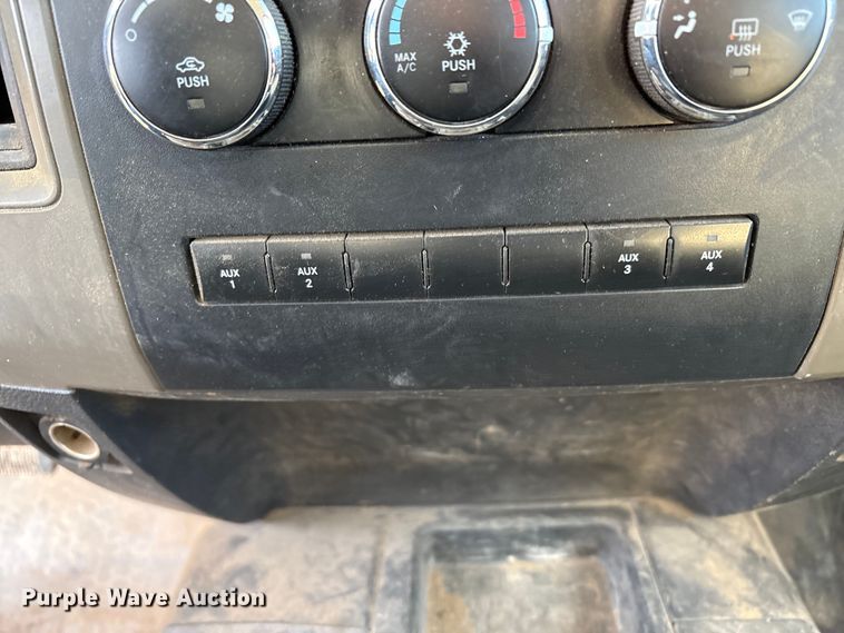 image for item EU4734 2011 Dodge Ram 4500 truck cab and chassis