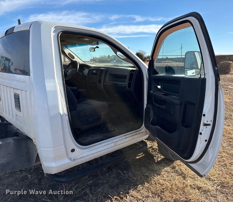 image for item EU4734 2011 Dodge Ram 4500 truck cab and chassis