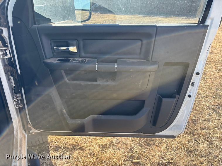 image for item EU4734 2011 Dodge Ram 4500 truck cab and chassis