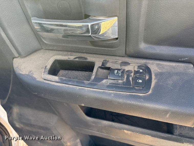 image for item EU4734 2011 Dodge Ram 4500 truck cab and chassis