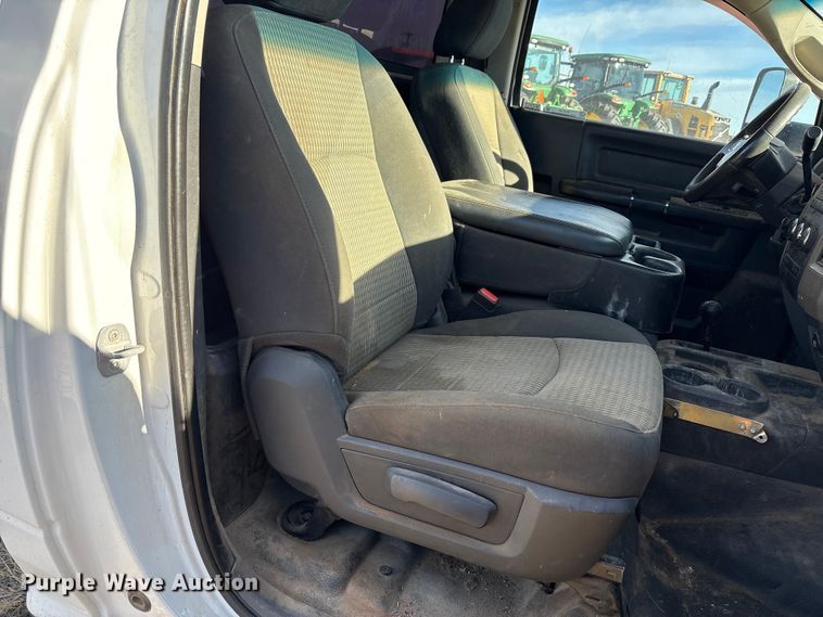 image for item EU4734 2011 Dodge Ram 4500 truck cab and chassis