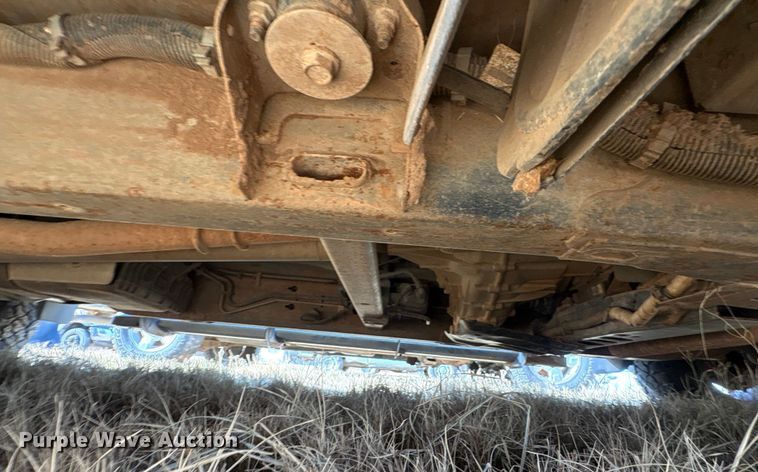 image for item EU4736 2019 Chevrolet Silverado 15000 Crew Cab pickup truck