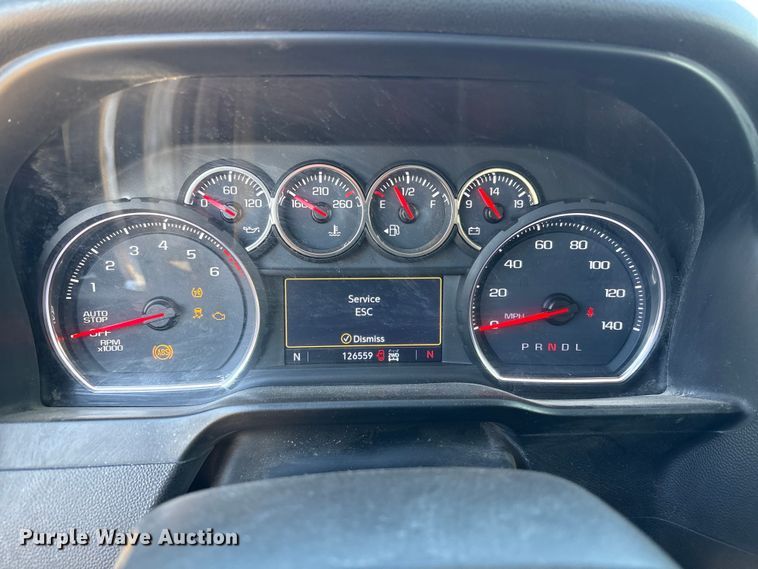 image for item EU4736 2019 Chevrolet Silverado 15000 Crew Cab pickup truck