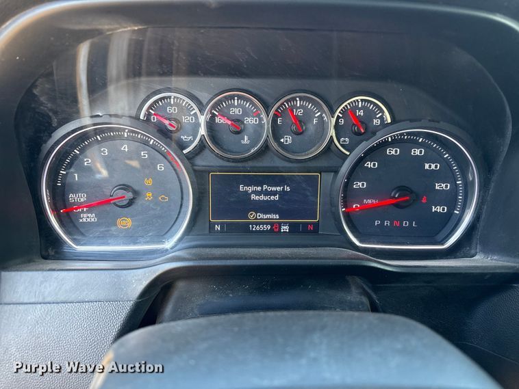 image for item EU4736 2019 Chevrolet Silverado 15000 Crew Cab pickup truck