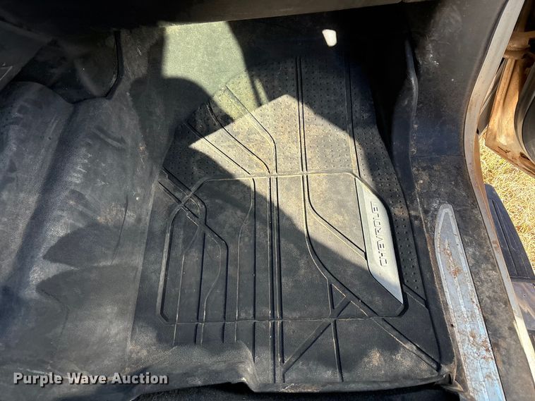 image for item EU4736 2019 Chevrolet Silverado 15000 Crew Cab pickup truck