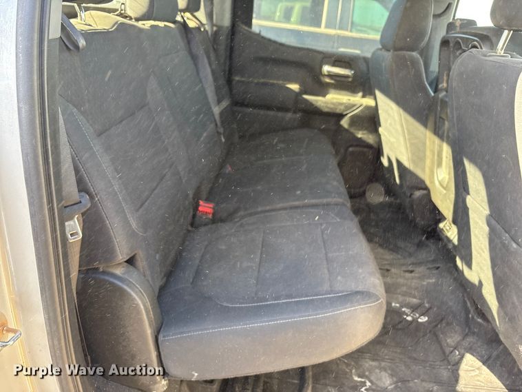 image for item EU4736 2019 Chevrolet Silverado 15000 Crew Cab pickup truck