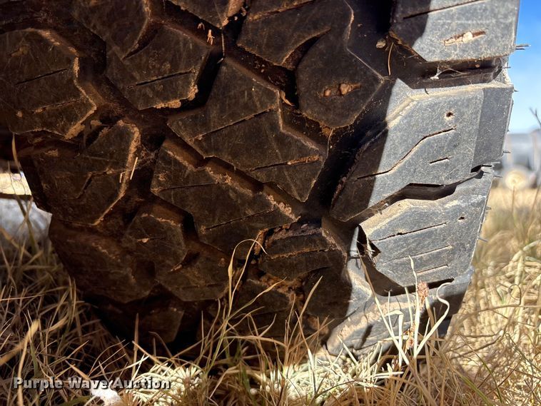 image for item EU4736 2019 Chevrolet Silverado 15000 Crew Cab pickup truck