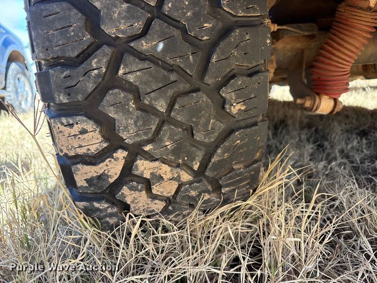 image for item EU4736 2019 Chevrolet Silverado 15000 Crew Cab pickup truck