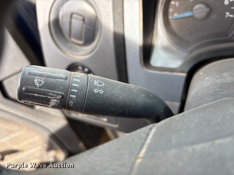 image for item EU4737 2014 Ford F150 SuperCab pickup truck