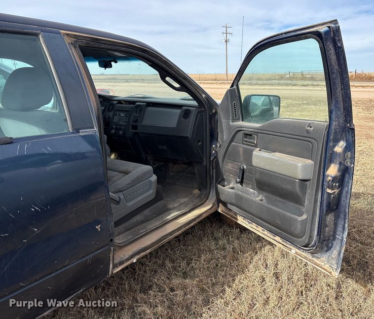 image for item EU4737 2014 Ford F150 SuperCab pickup truck