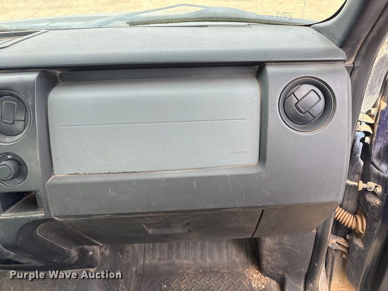 image for item EU4737 2014 Ford F150 SuperCab pickup truck