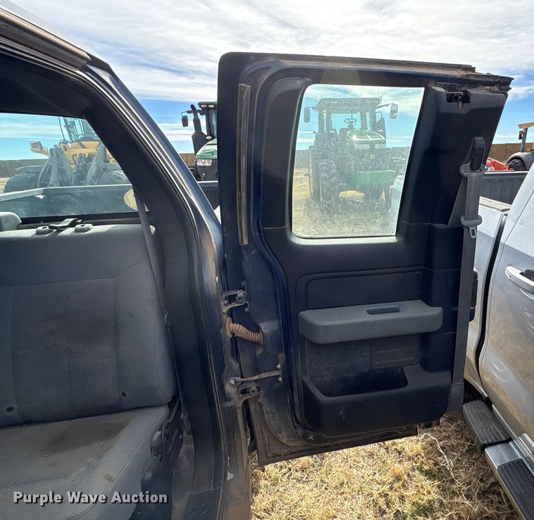 image for item EU4737 2014 Ford F150 SuperCab pickup truck