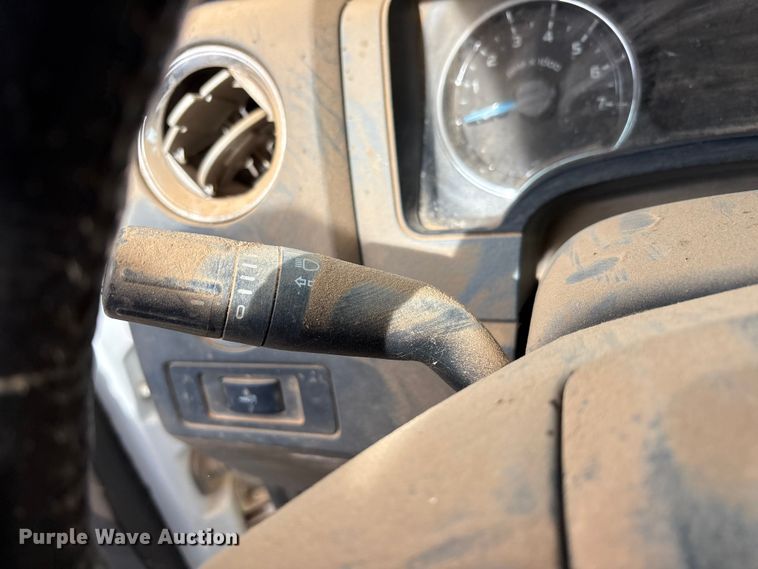 image for item EU4738 2013 Ford F150 SuperCab pickup truck