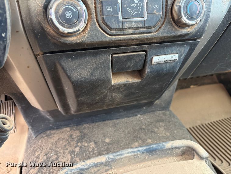 image for item EU4738 2013 Ford F150 SuperCab pickup truck