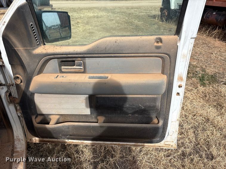 image for item EU4738 2013 Ford F150 SuperCab pickup truck