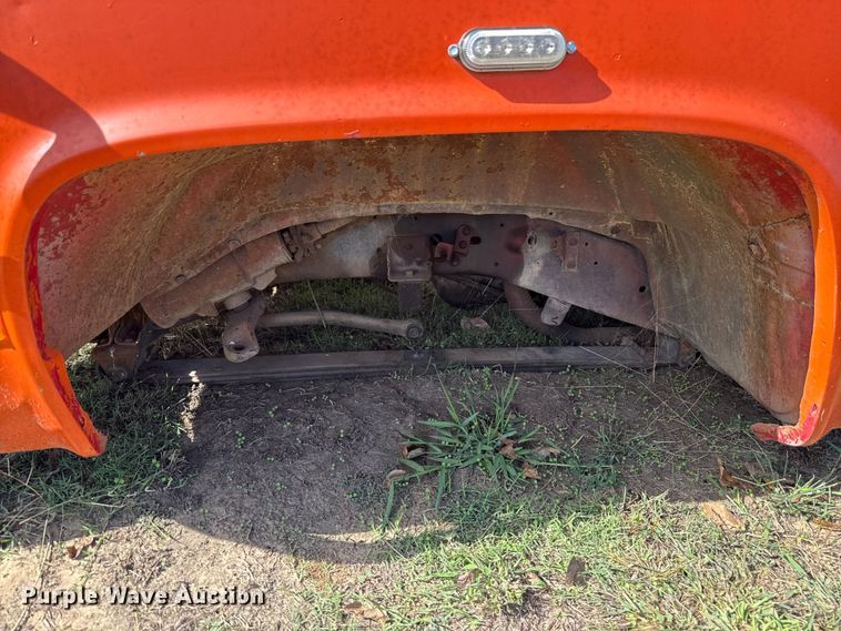 image for item EU5353 1985 Chevrolet D30 pickup truck cab and chassis