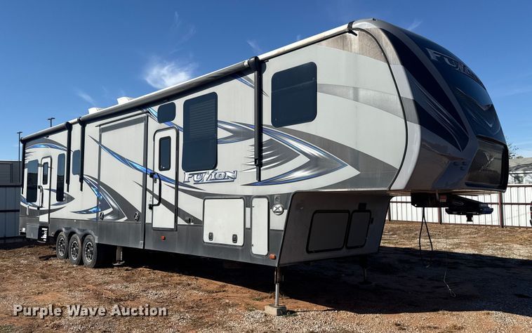 image for item EU5360 2017 Keystone FZ42317 toy hauler camper