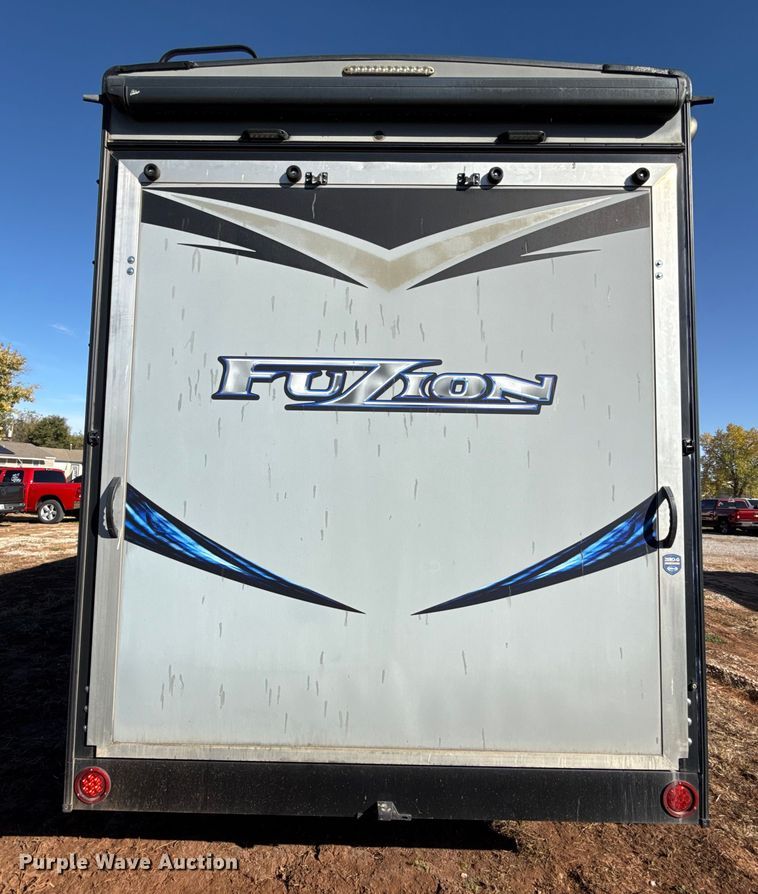 image for item EU5360 2017 Keystone FZ42317 toy hauler camper