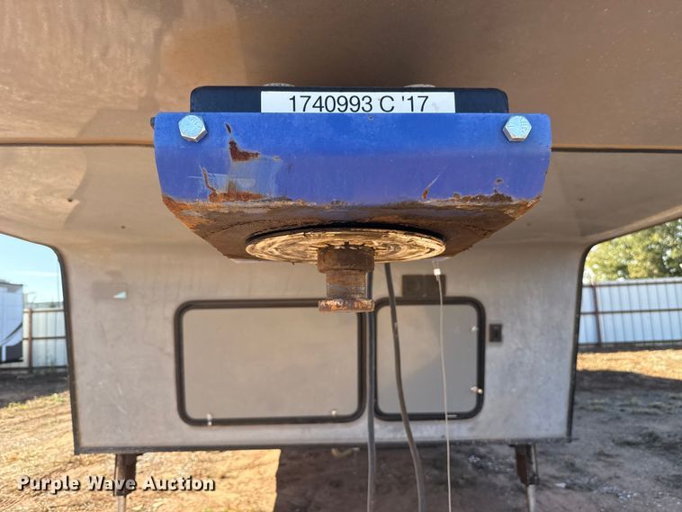 image for item EU5360 2017 Keystone FZ42317 toy hauler camper