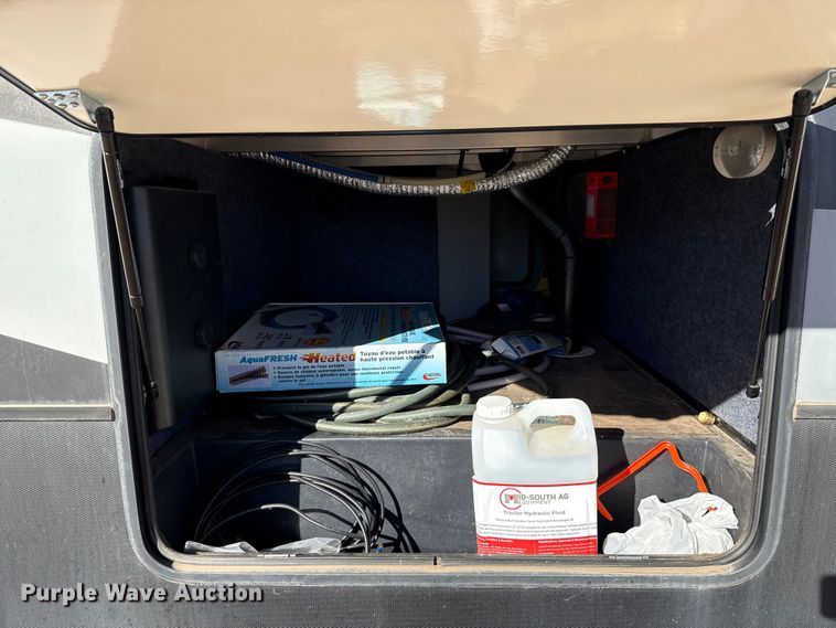 image for item EU5360 2017 Keystone FZ42317 toy hauler camper