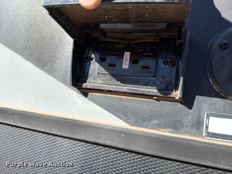 image for item EU5360 2017 Keystone FZ42317 toy hauler camper