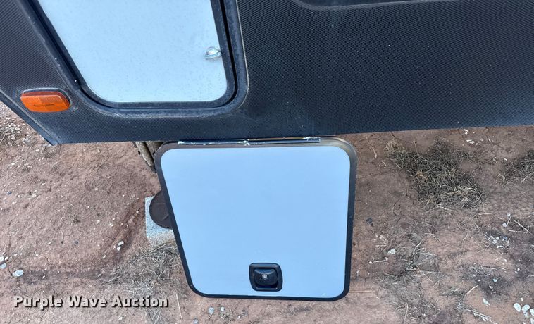 image for item EU5360 2017 Keystone FZ42317 toy hauler camper