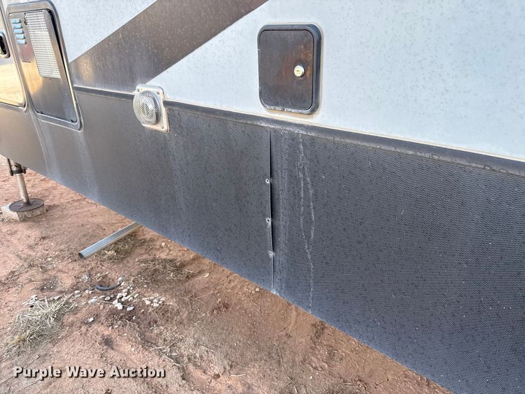 image for item EU5360 2017 Keystone FZ42317 toy hauler camper