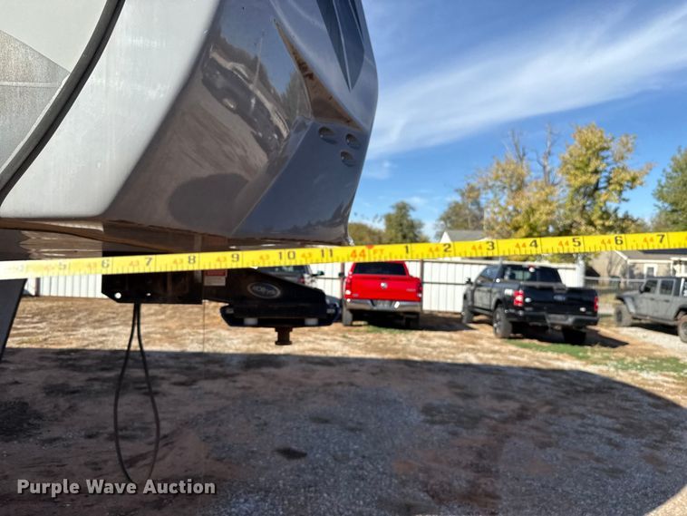 image for item EU5360 2017 Keystone FZ42317 toy hauler camper