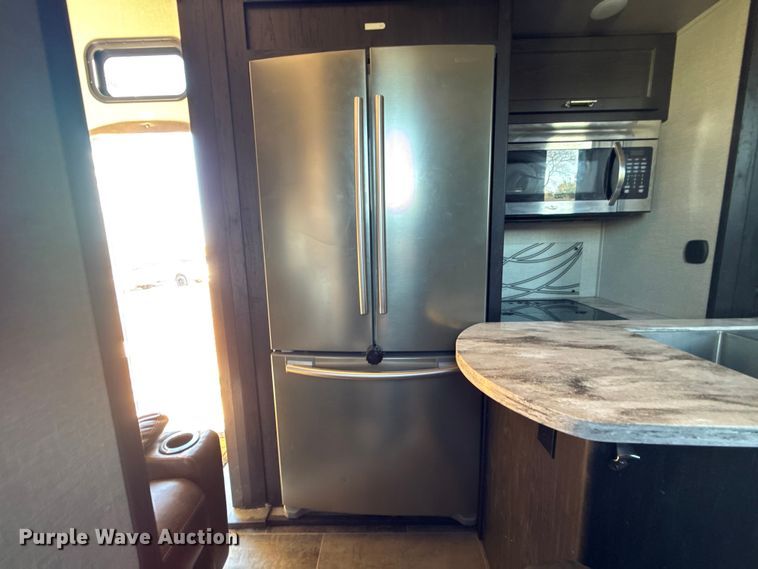 image for item EU5360 2017 Keystone FZ42317 toy hauler camper