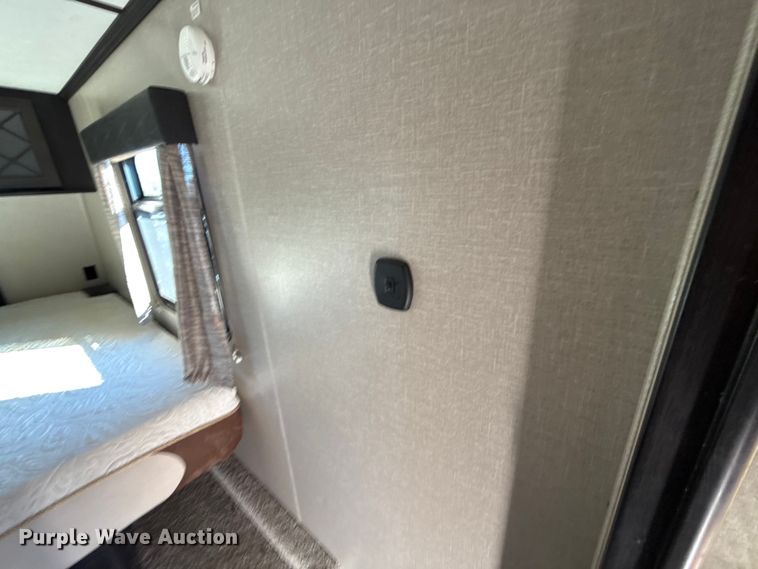 image for item EU5360 2017 Keystone FZ42317 toy hauler camper