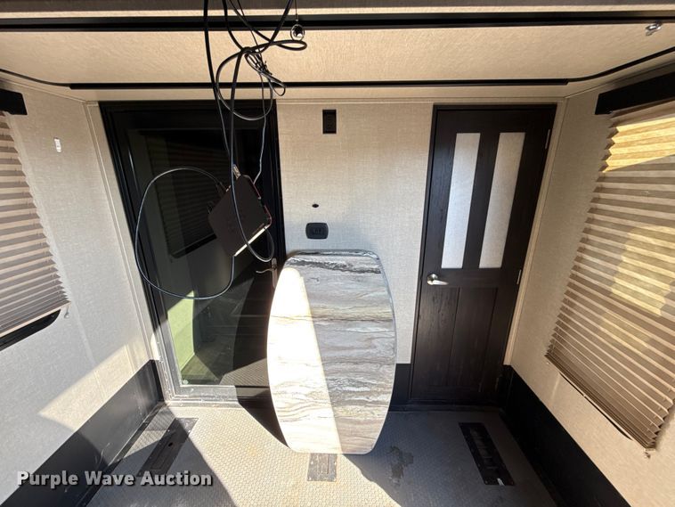 image for item EU5360 2017 Keystone FZ42317 toy hauler camper