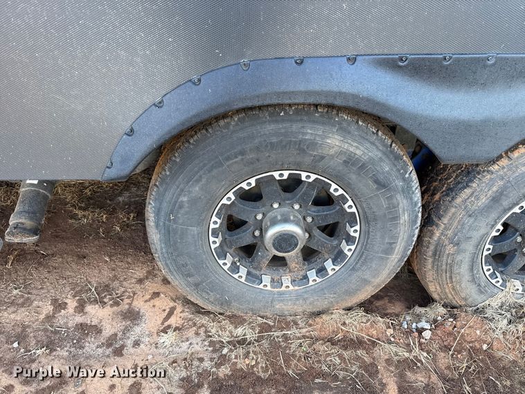 image for item EU5360 2017 Keystone FZ42317 toy hauler camper