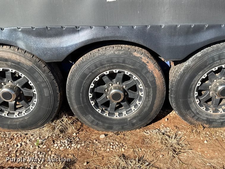 image for item EU5360 2017 Keystone FZ42317 toy hauler camper