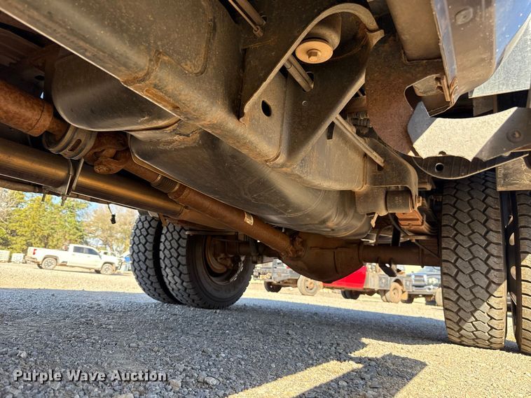 image for item EU5399 2016 RAM 3500 Crew Cab flatbed pickup truck