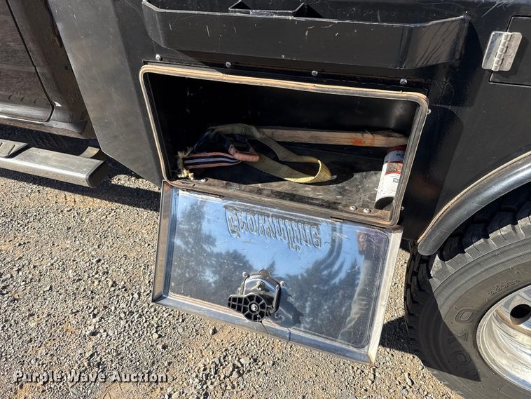 image for item EU5399 2016 RAM 3500 Crew Cab flatbed pickup truck