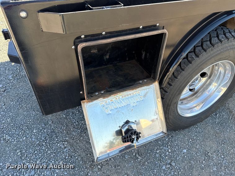 image for item EU5399 2016 RAM 3500 Crew Cab flatbed pickup truck