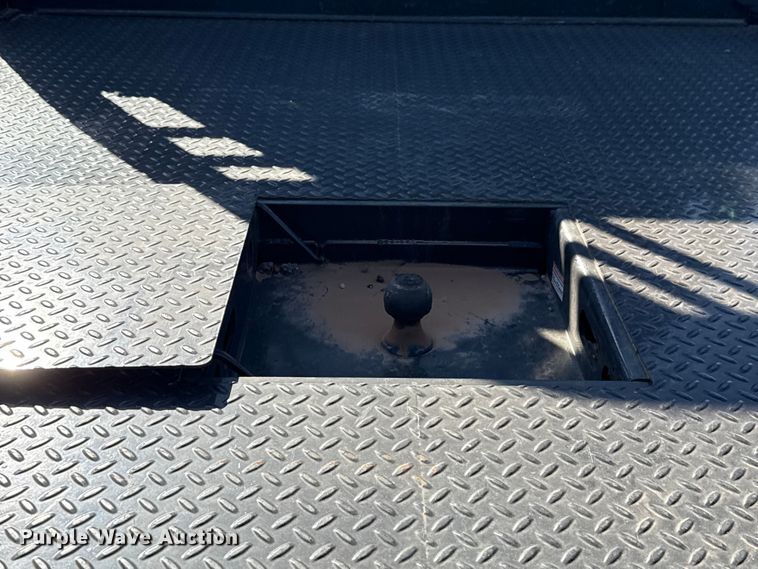 image for item EU5399 2016 RAM 3500 Crew Cab flatbed pickup truck