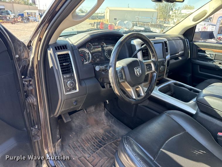 image for item EU5399 2016 RAM 3500 Crew Cab flatbed pickup truck