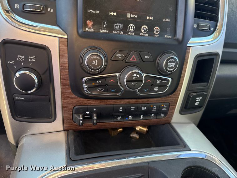 image for item EU5399 2016 RAM 3500 Crew Cab flatbed pickup truck