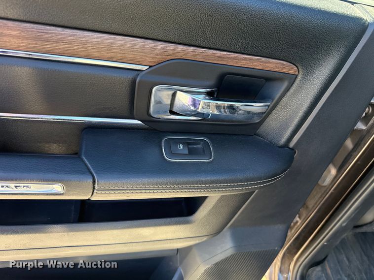 image for item EU5399 2016 RAM 3500 Crew Cab flatbed pickup truck