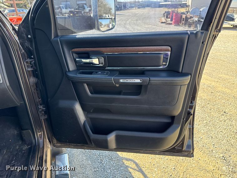 image for item EU5399 2016 RAM 3500 Crew Cab flatbed pickup truck