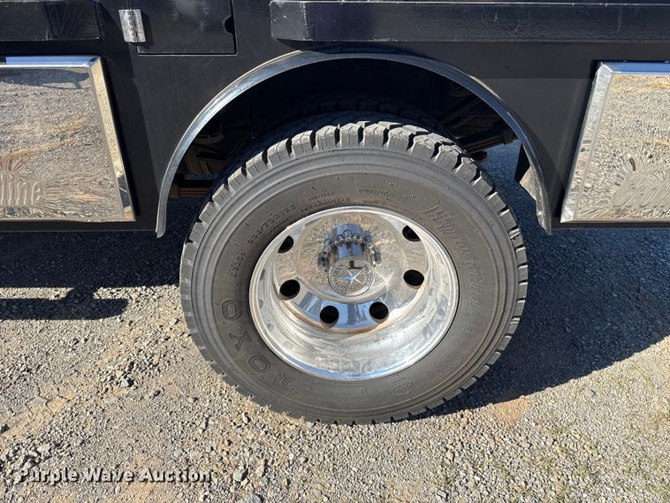 image for item EU5399 2016 RAM 3500 Crew Cab flatbed pickup truck