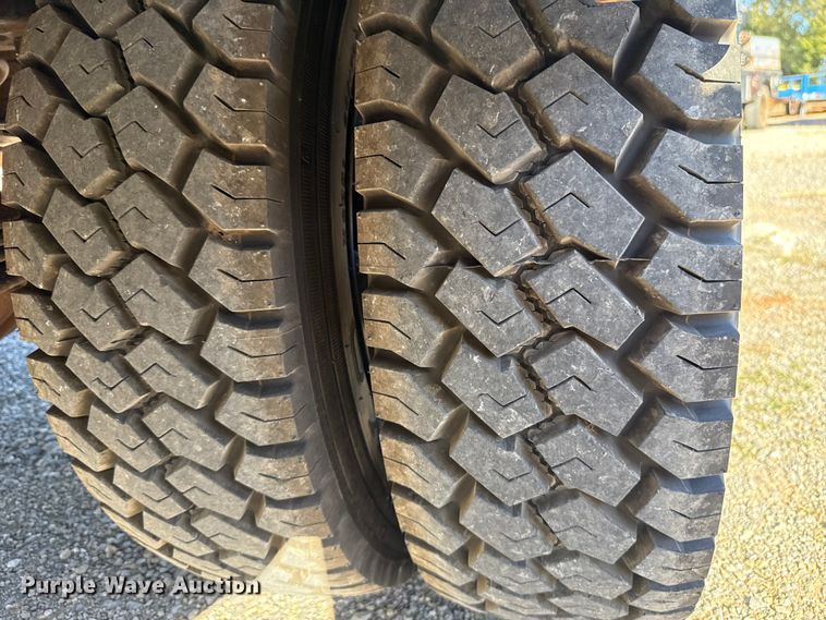 image for item EU5399 2016 RAM 3500 Crew Cab flatbed pickup truck