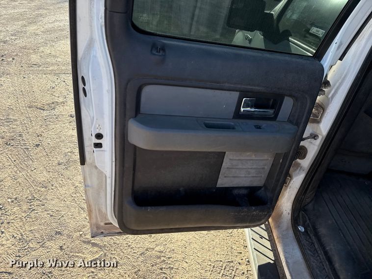 image for item EU5426 2013 Ford F150 XLT SuperCrew pickup truck