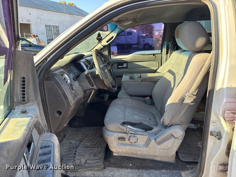 image for item EU5426 2013 Ford F150 XLT SuperCrew pickup truck