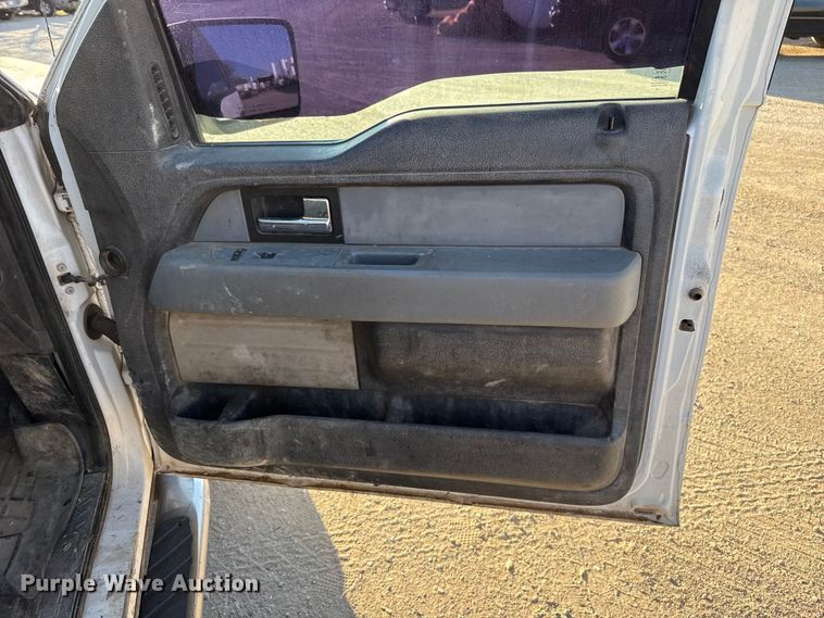 image for item EU5426 2013 Ford F150 XLT SuperCrew pickup truck