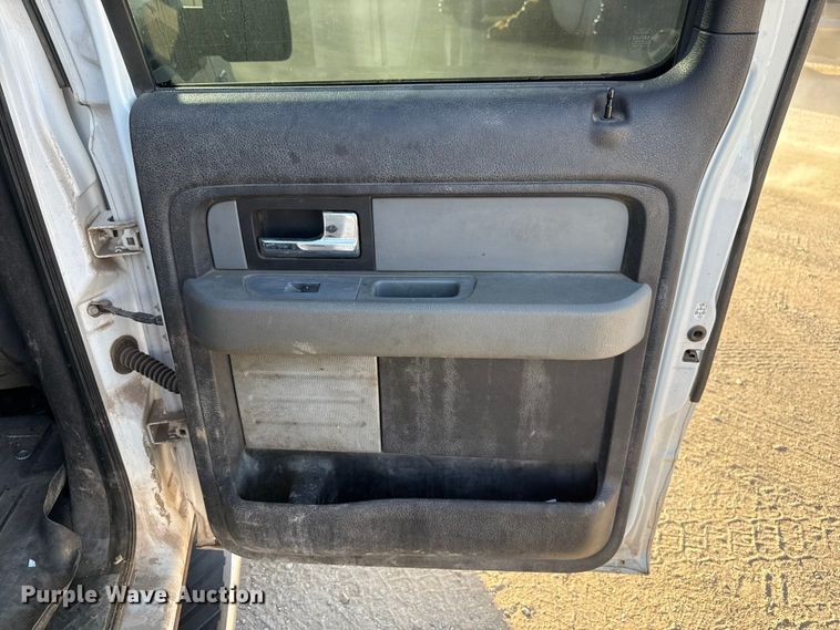 image for item EU5426 2013 Ford F150 XLT SuperCrew pickup truck