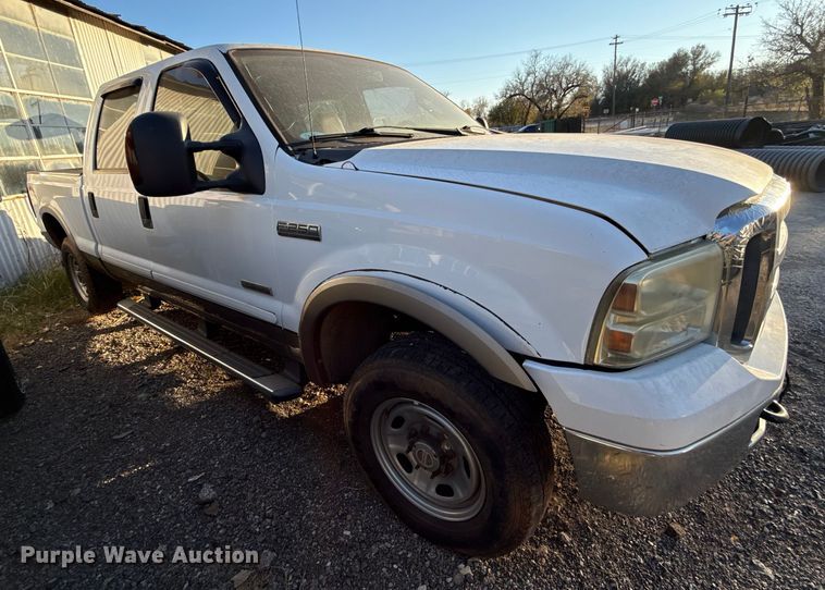 image for item EU5428 2007 Ford F250 Super Duty Crew Cab pickup truck