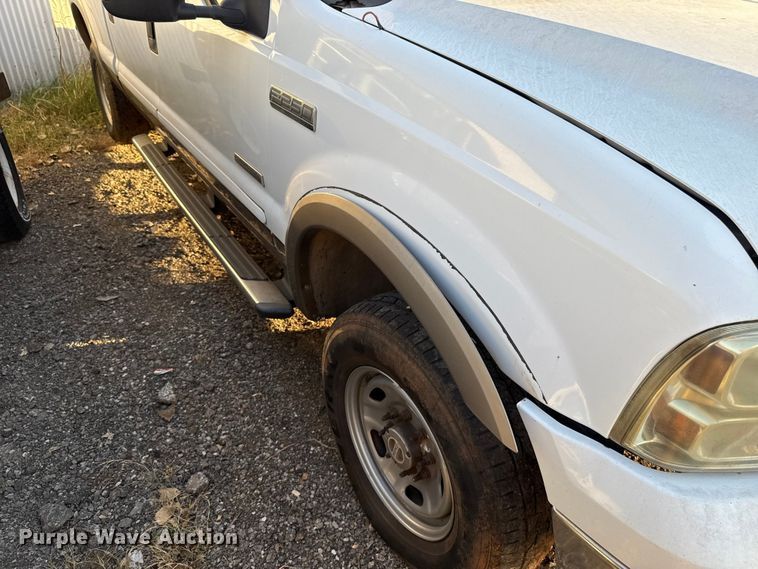 image for item EU5428 2007 Ford F250 Super Duty Crew Cab pickup truck