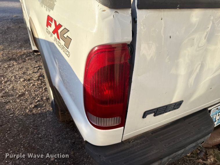 image for item EU5428 2007 Ford F250 Super Duty Crew Cab pickup truck